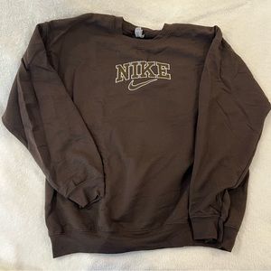embroidered crewneck